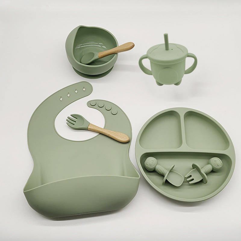 bol-alimentation-bebe-en-silicone-couleur-vert-militaire-8-pieces