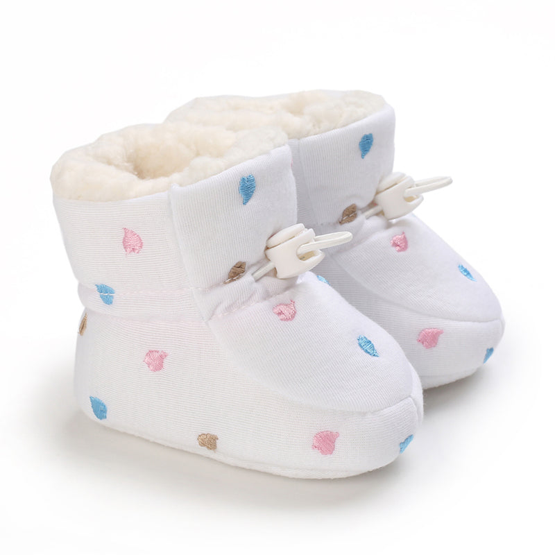 chaussure-bebe-d-hiver-couleur-blanche-serrable