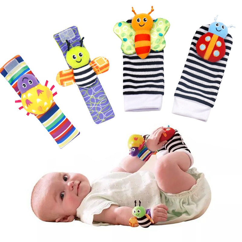 jouet-pour-bebe-hochet-chaussette-et-bracelet-captivant